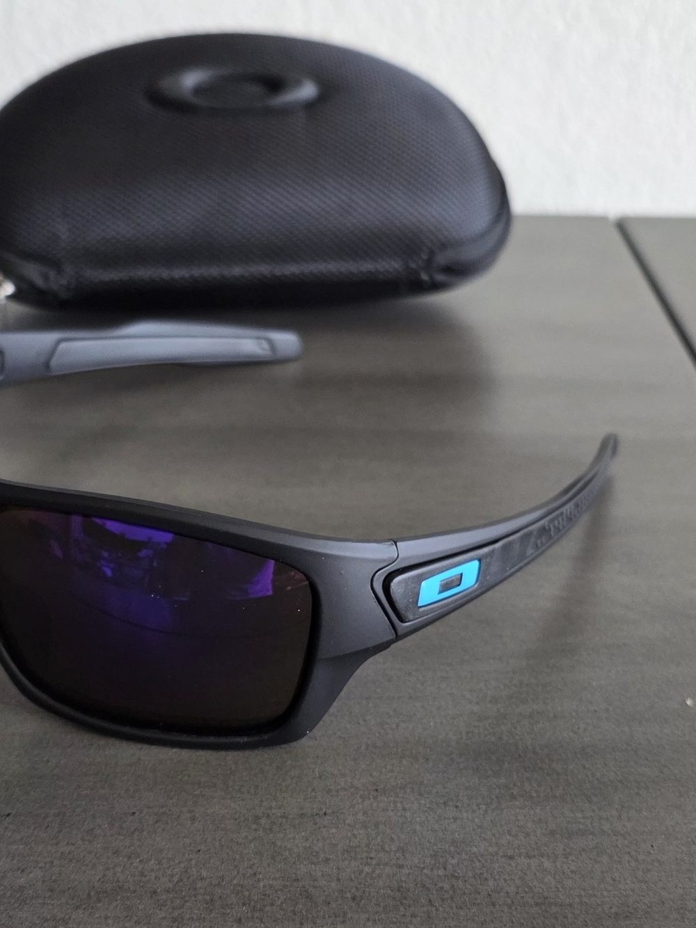 Oakley Turbine